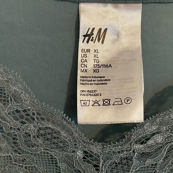H&M Green Lace Tank Top Cami Satiny Feeling Business Casual Camisole Shirt - Picture 4 of 7